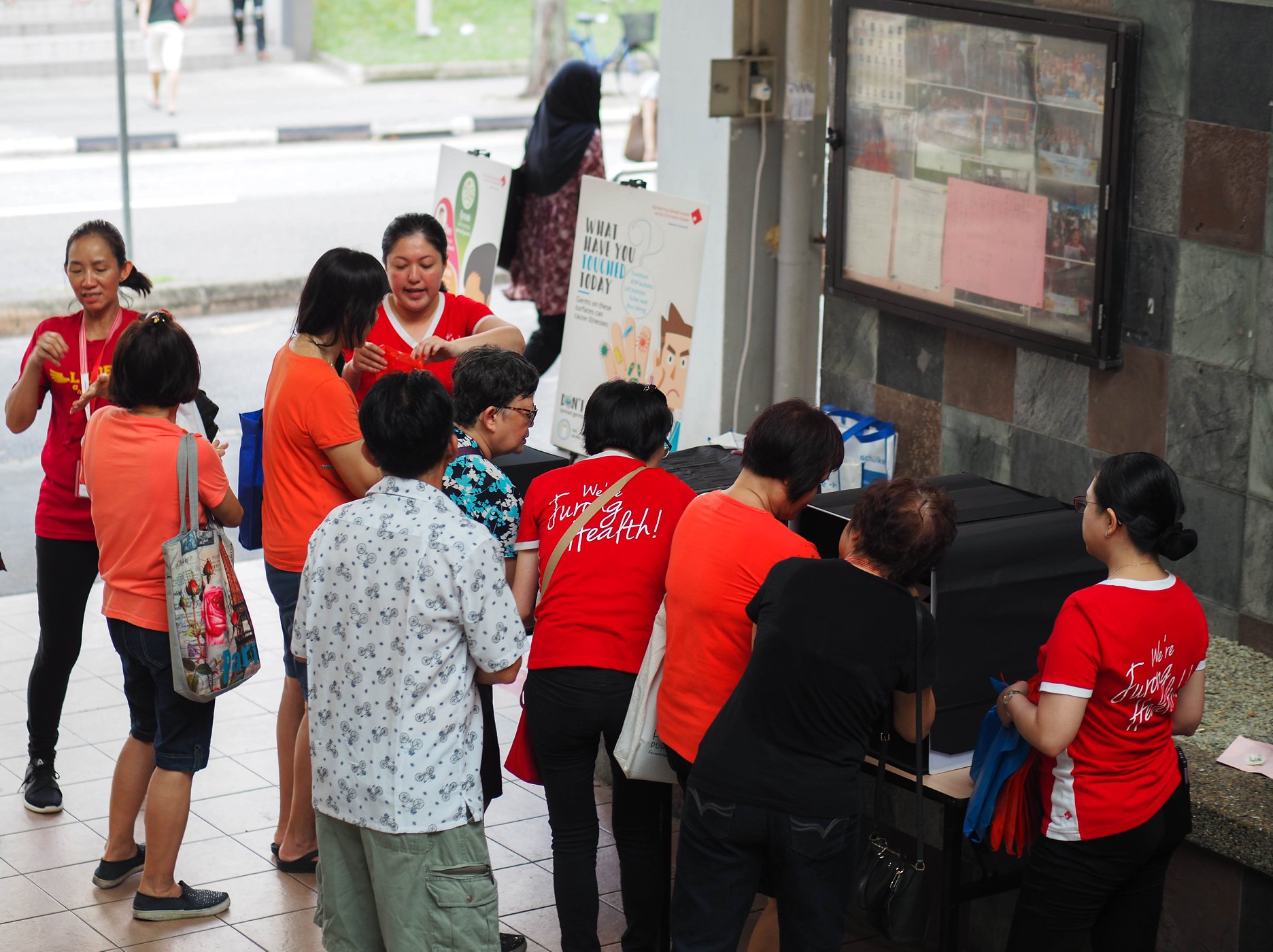 2019_Hand-Hygiene-Outreach_20190508 (7).jpg